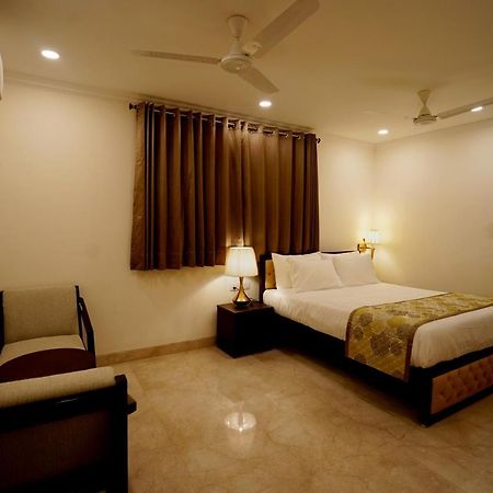 Wongdhen House Hotel New Delhi Bagian luar foto