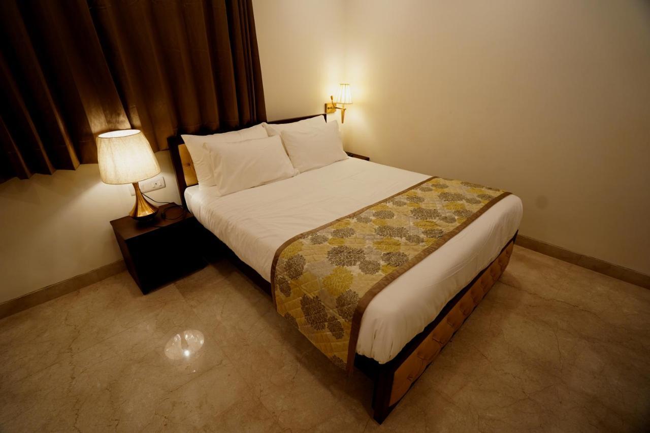Wongdhen House Hotel New Delhi Bagian luar foto