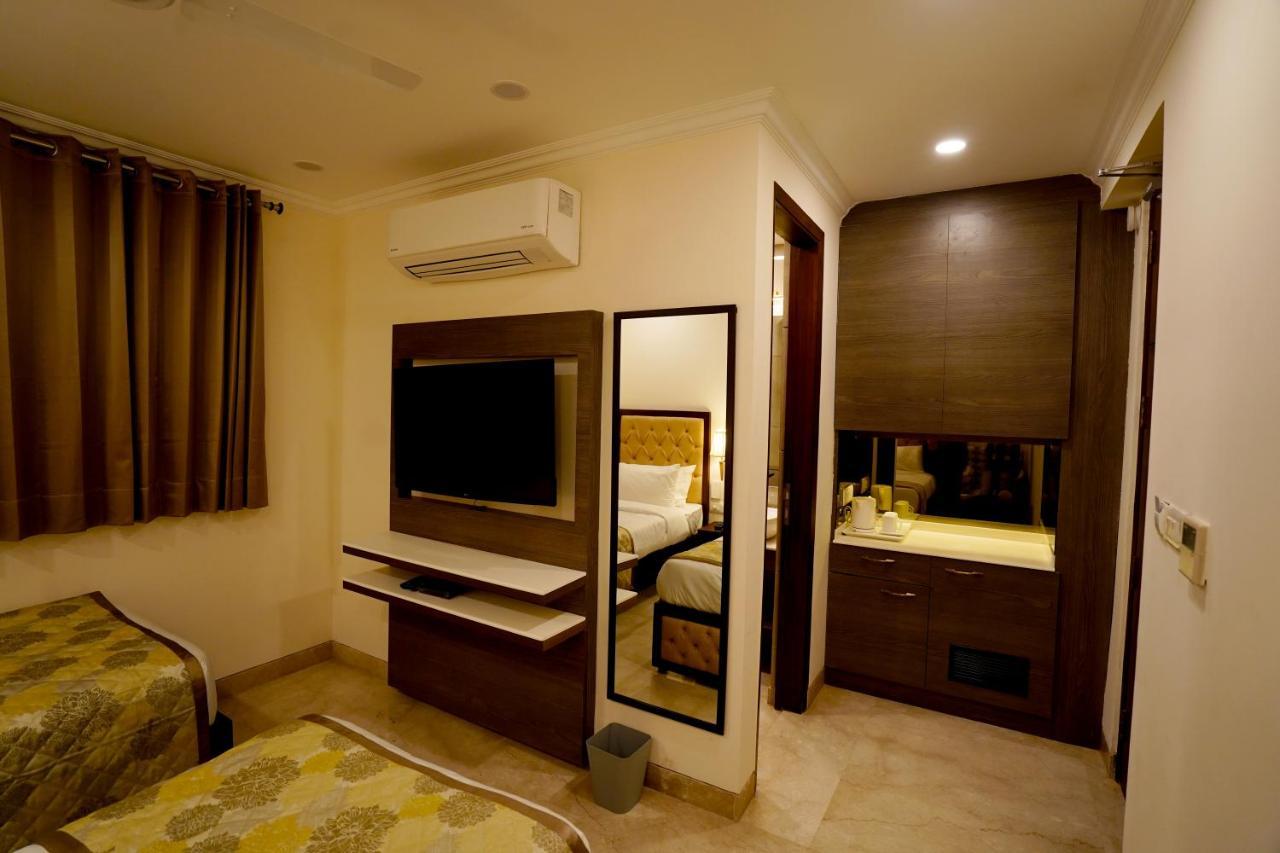 Wongdhen House Hotel New Delhi Bagian luar foto