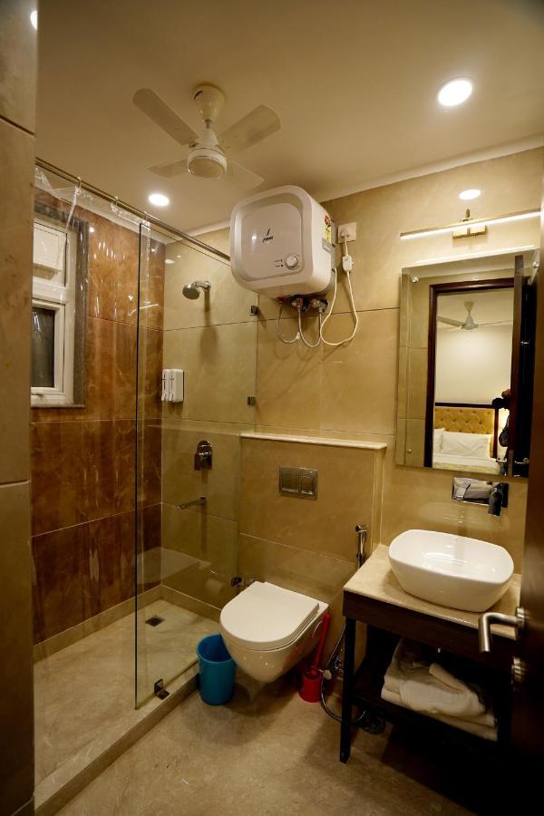 Wongdhen House Hotel New Delhi Bagian luar foto