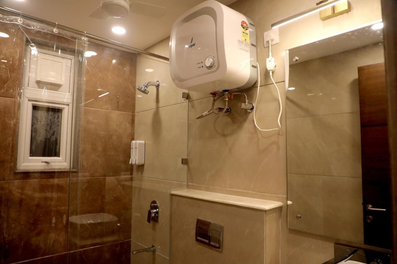 Wongdhen House Hotel New Delhi Bagian luar foto