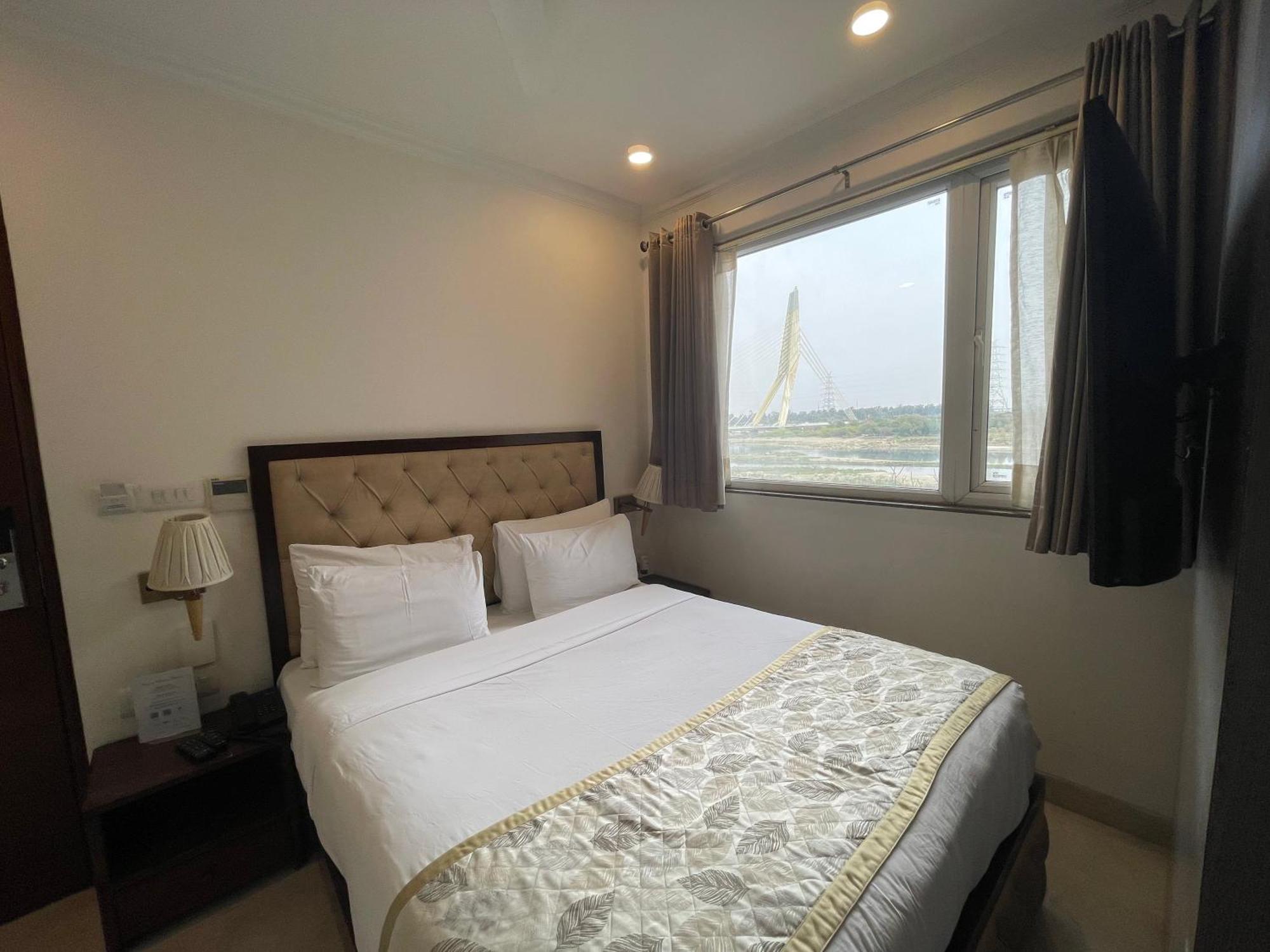 Wongdhen House Hotel New Delhi Bagian luar foto